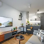 Emihouse Riverside * ז'שוב