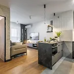 Emihouse Riverside Apartment