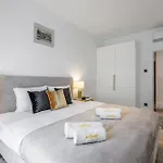 Emihouse Riverside * ז'שוב