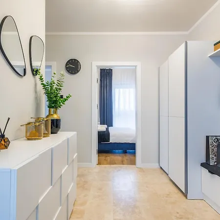 Emihouse Riverside Daire