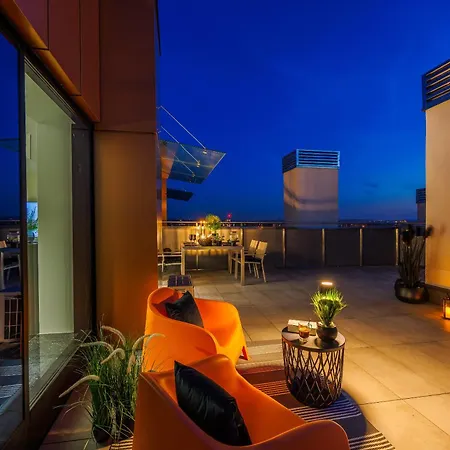 Emihouse Riverside *