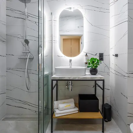 Emihouse Riverside *