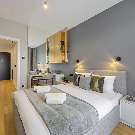 Emihouse Riverside *